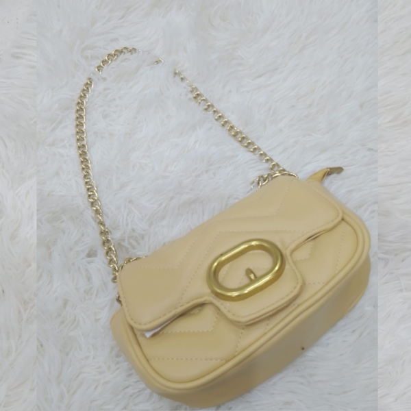 Bolsa com correntes - Image 2